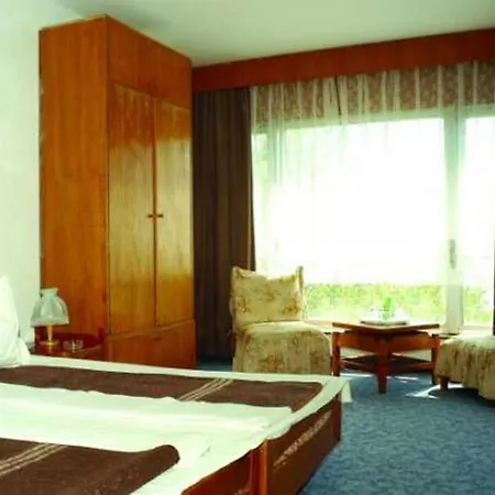 Hotel Atena 2*
